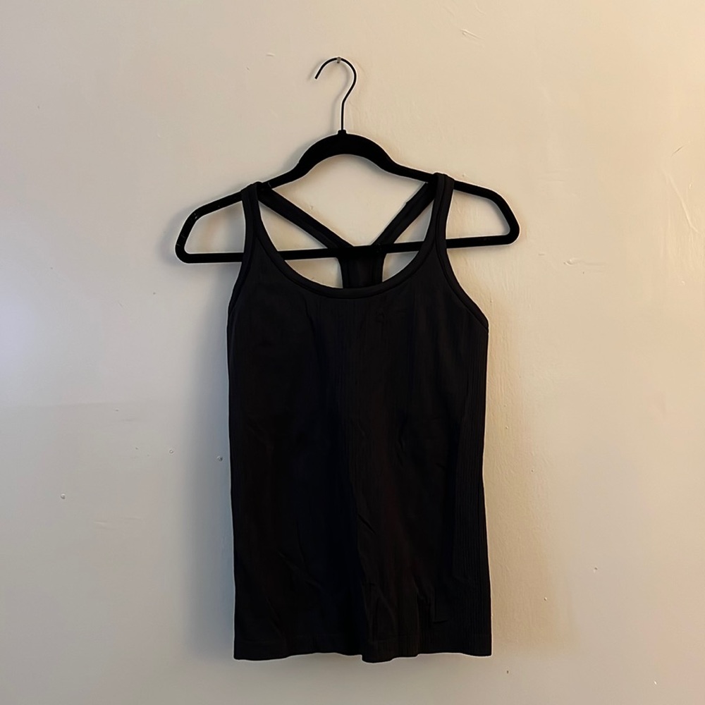 Lululemon Ebb to Street Tank in Black!
